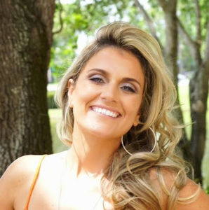 Meet your Posher, Fernanda